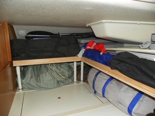Finally, I can access the 'tunnel' and seacocks from a fully loaded aft garage.