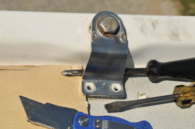 Stanchion 005_small.jpg